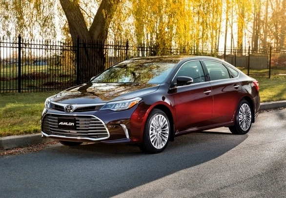 2016 TOYOTA AVALON PROBLEME