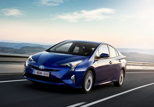 2015 TOYOTA PRIUS PROBLEME