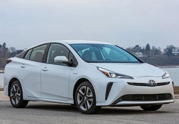 2021 TOYOTA PRIUS PROBLEME