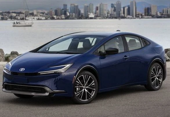 2023 TOYOTA PRIUS PROBLEME