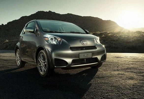 2012 TOYOTA SCION IQ PROBLEME