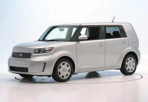 2008 TOYOTA SCION XB PROBLEME