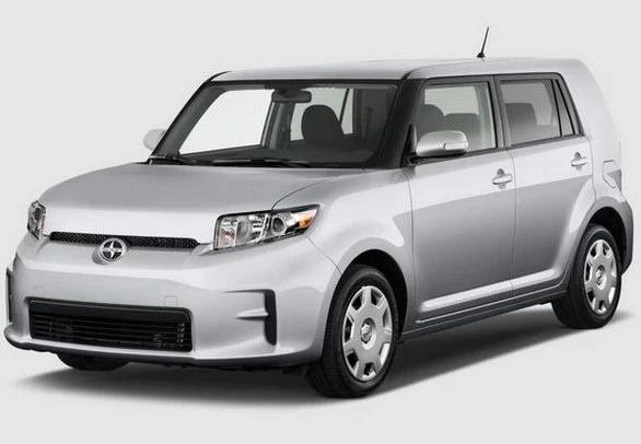 2012 TOYOTA SCION XB PROBLEME